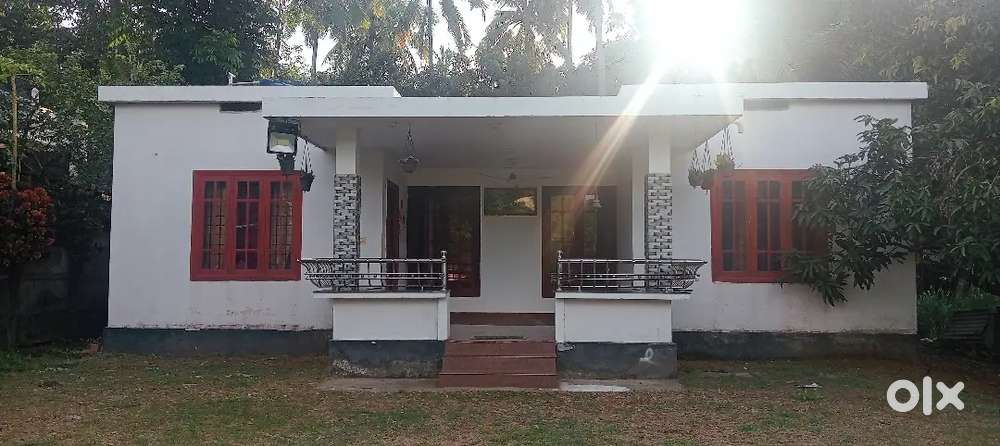 Manuthy 2bhk furnished independent house