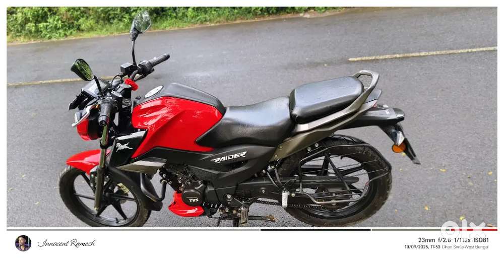 Tvs raider 125 split seat (red colour)