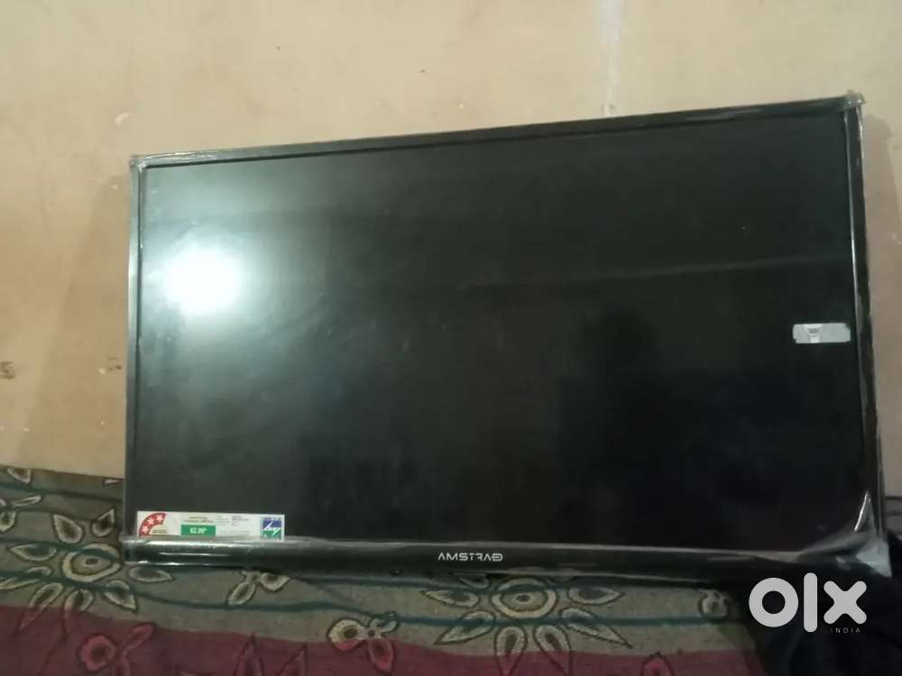 Amstrad smart lcd tv 80cm