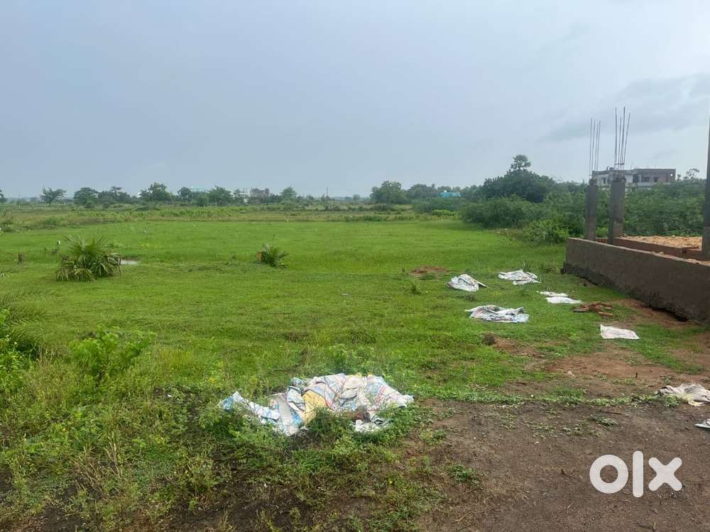 SITE 122.5 గజాలు Fast growing location