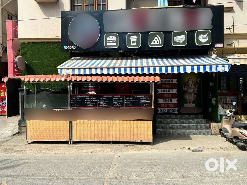 Continential and chinese Cafe