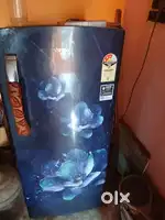Whirlpool new condition fridge