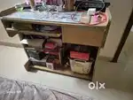 Computer table