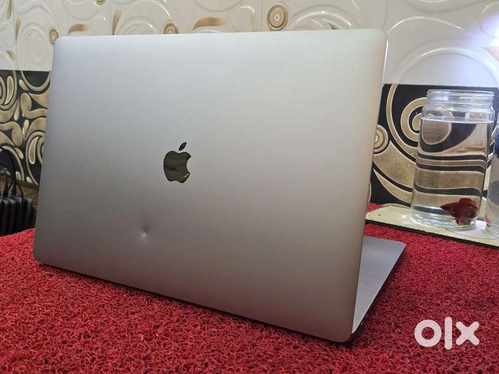 Apple Macbook Pro 2021 i9 16gb 1TB 5.5GB GFX  16inch Retina Touchbar