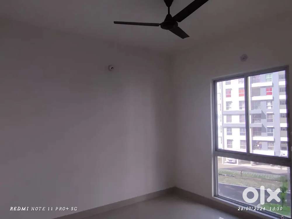 3 bhk Rent in sp shukho bristi housing complex. South face.