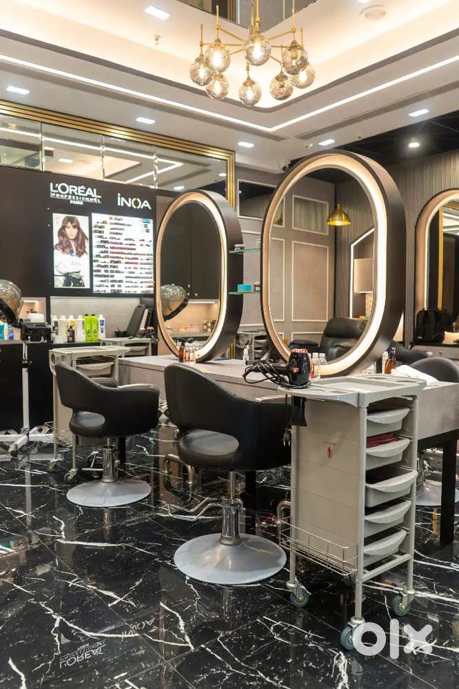 Salon manager job vacancy good communication skills female Staff