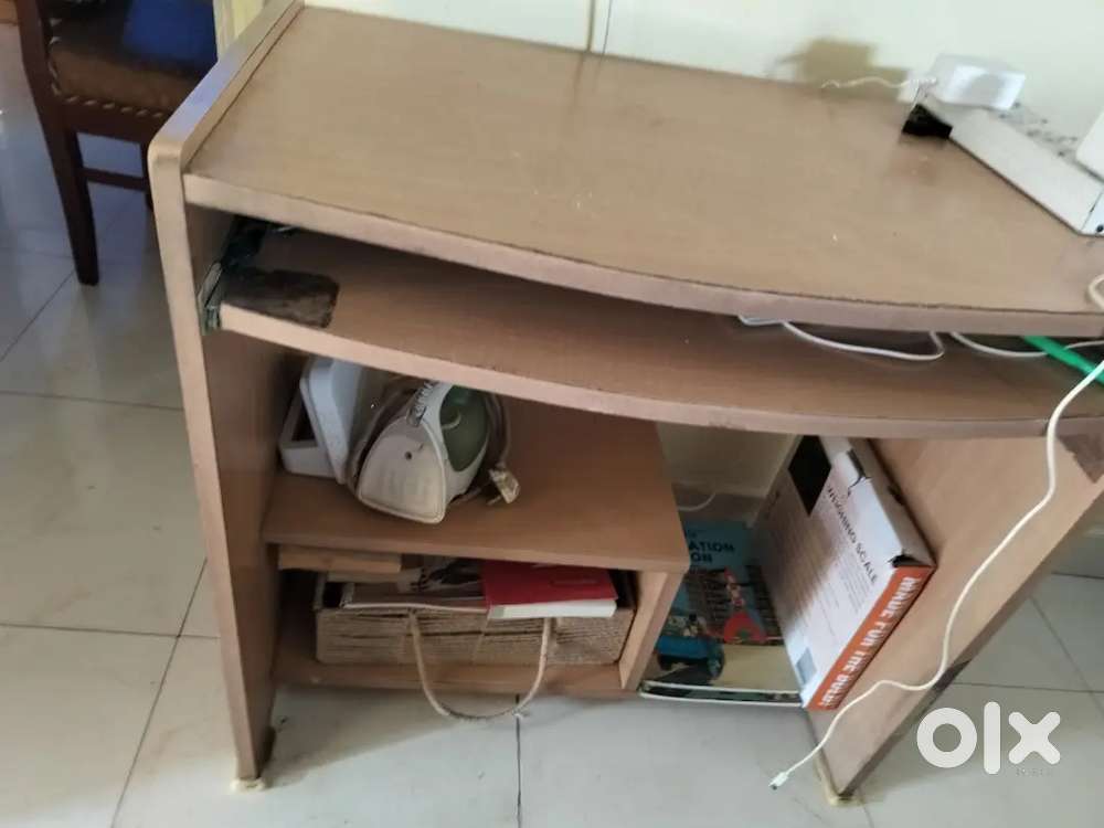 Computer Table