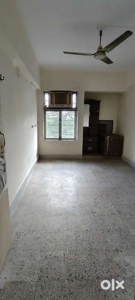 22000 rent and diposit 100000