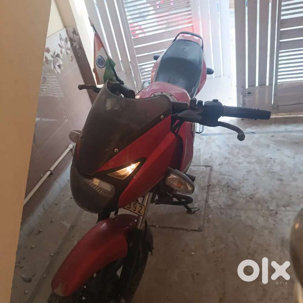 I am selling my motorcycle bajaj pulsar 150 single hand driven