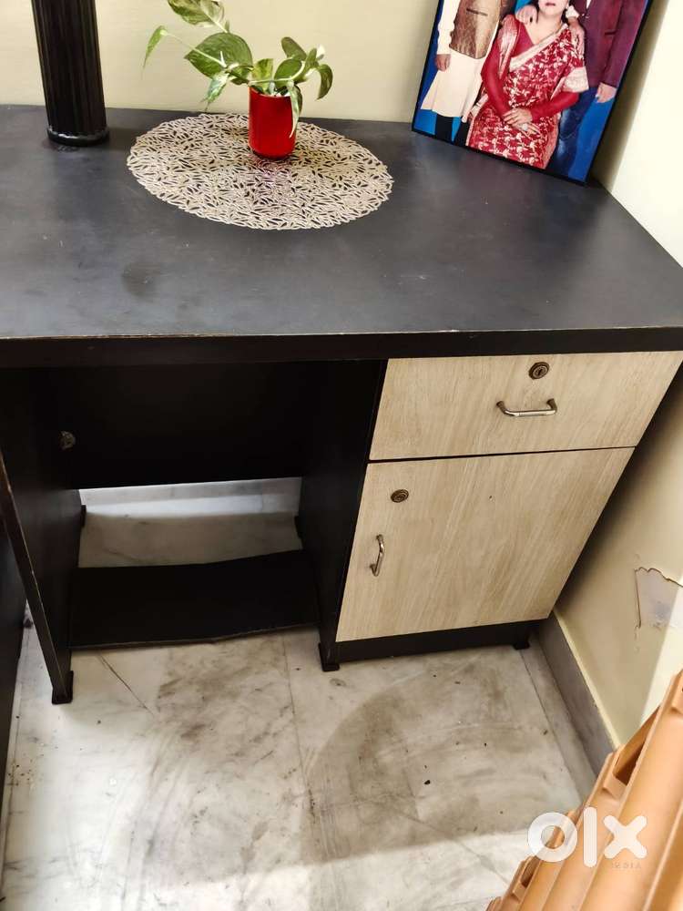 Computer n study table