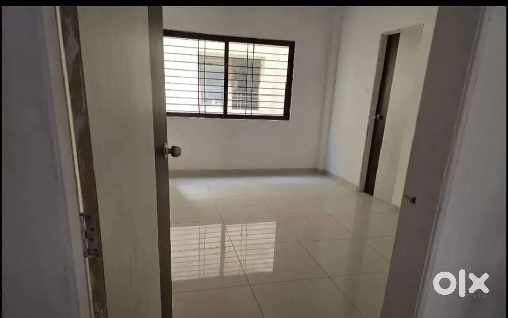 i need one female roommate