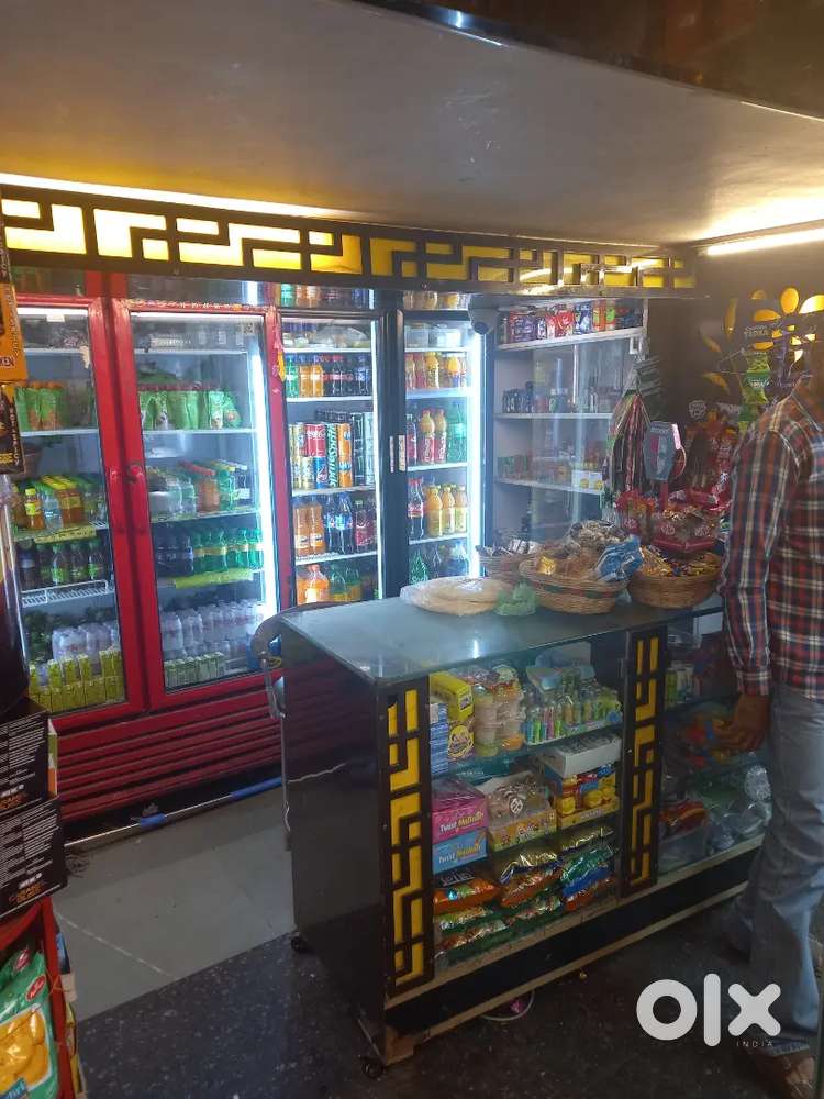 Shop ke liye 2 ladko ki zarurat hai
