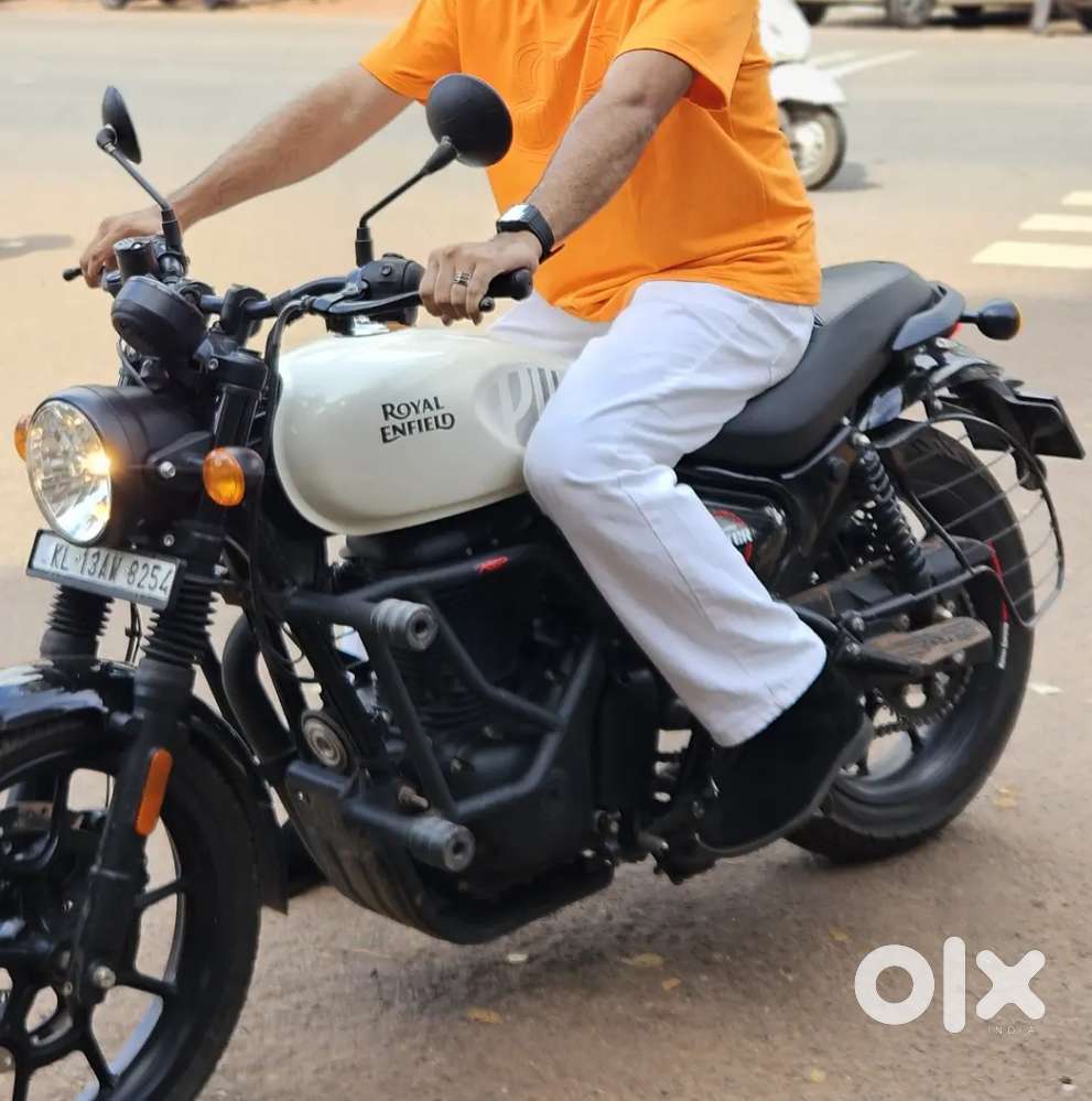 NEAT AND CLEAN CONDITION HUNDER350