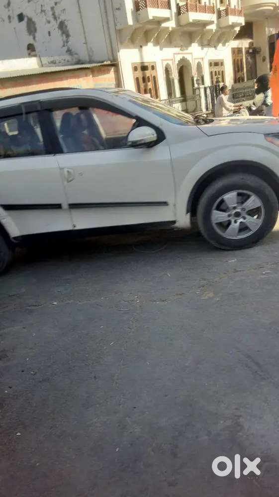 Mahindra XUV500 2012 Diesel 100325 Km Driven