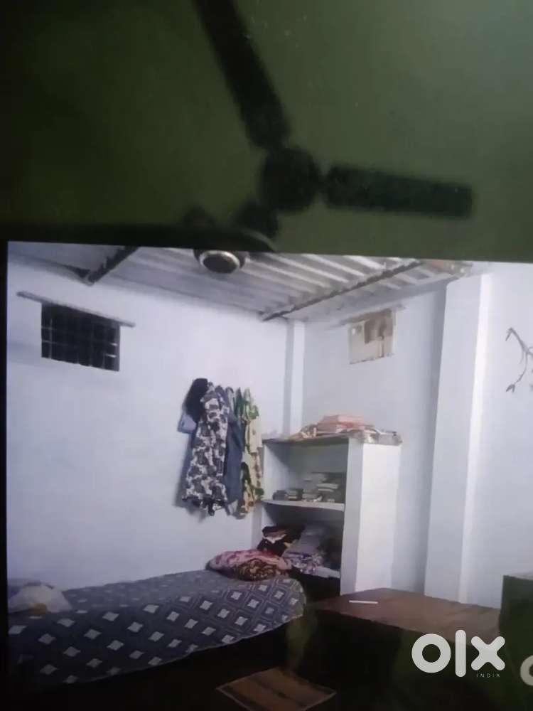 Girls PG near kalyan college