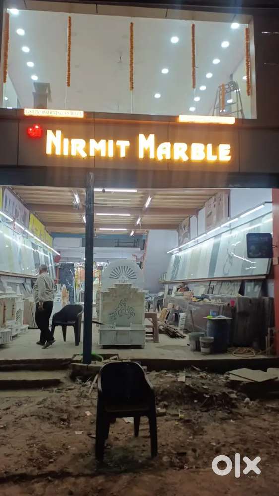 Female sales/marketing person required for the job