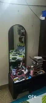 dressing table