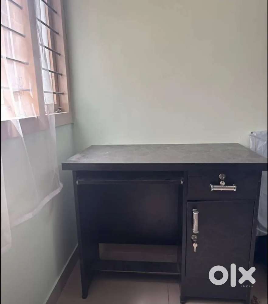 Computer Table
