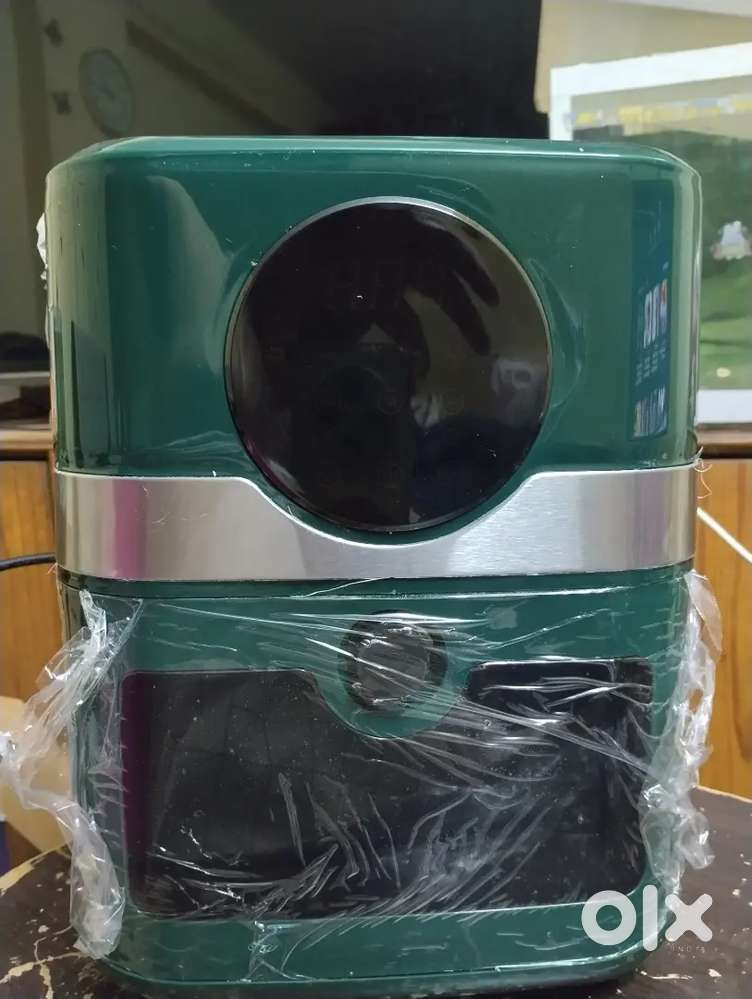 Digital Air Fryer 4.2 L capacity- 1500 Wants - 2 quantity- New