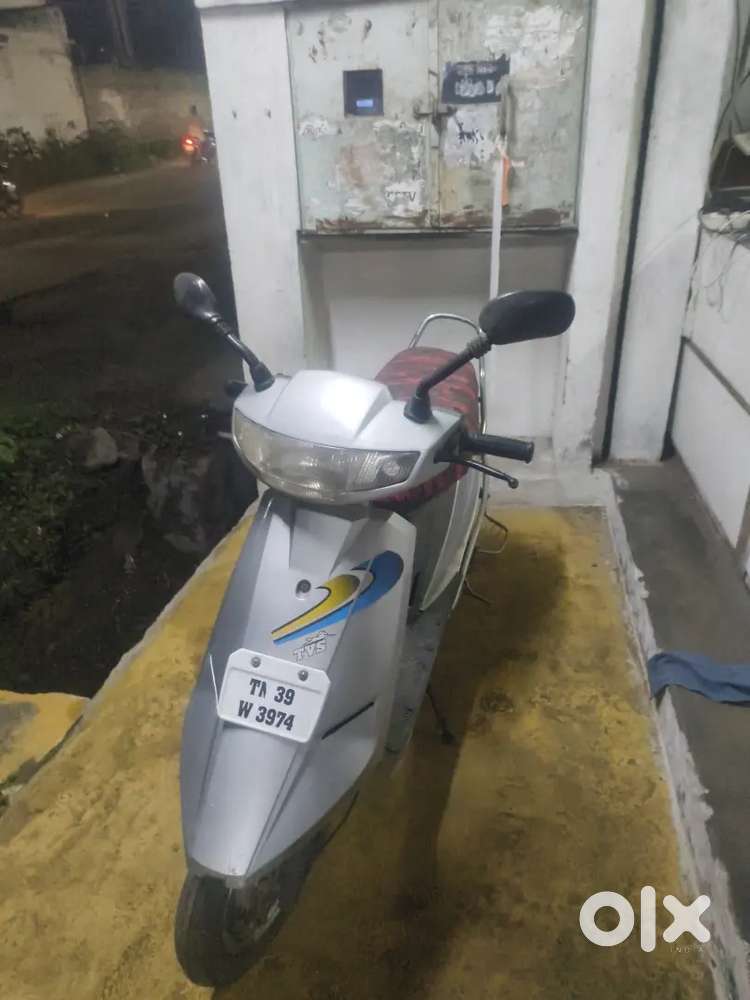 ES scooter