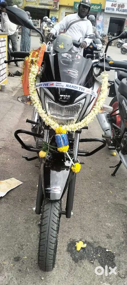 Showroom condition vehicle, 2 keys available, single owner vehicle