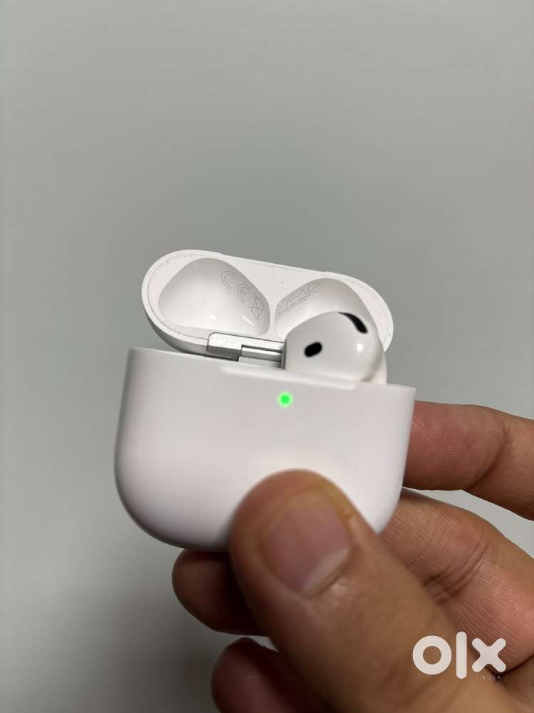 Airpods 4 AnC - great condition