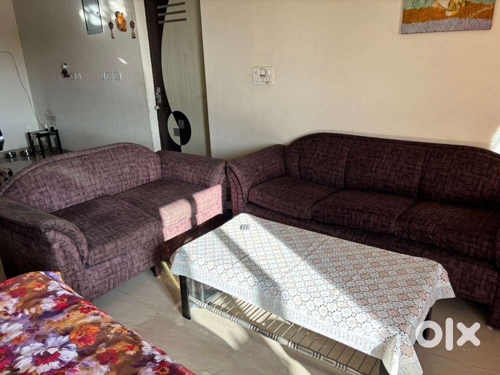 7 seater sofa set with centre table
