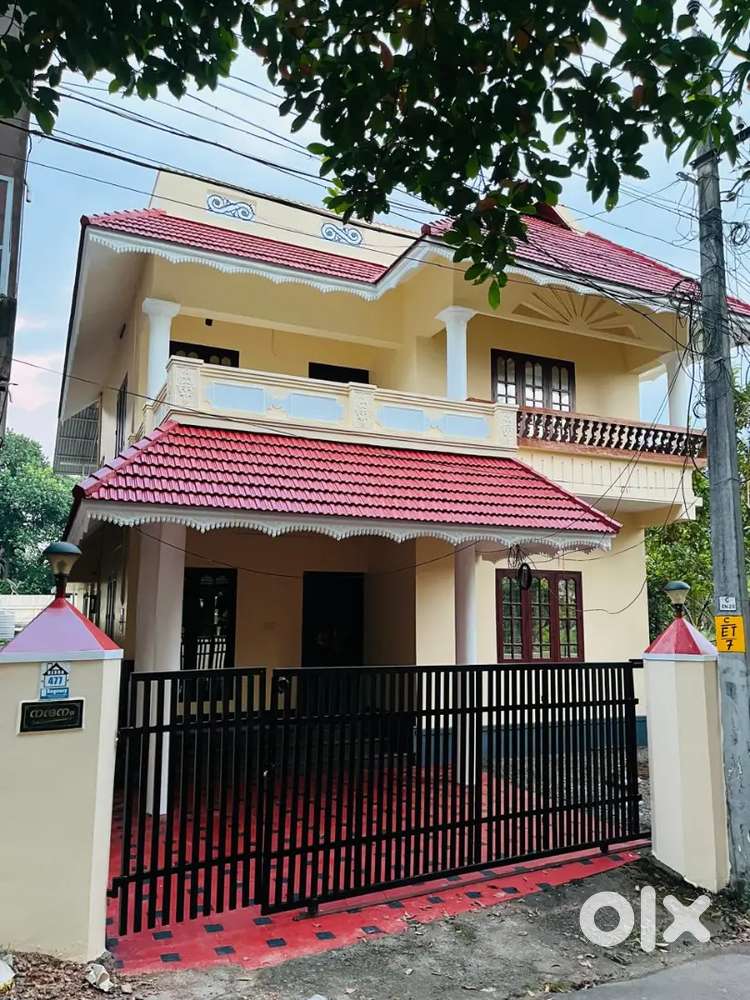 5-Cent Residential Property with 4-Bedroom House in Chottanikkara