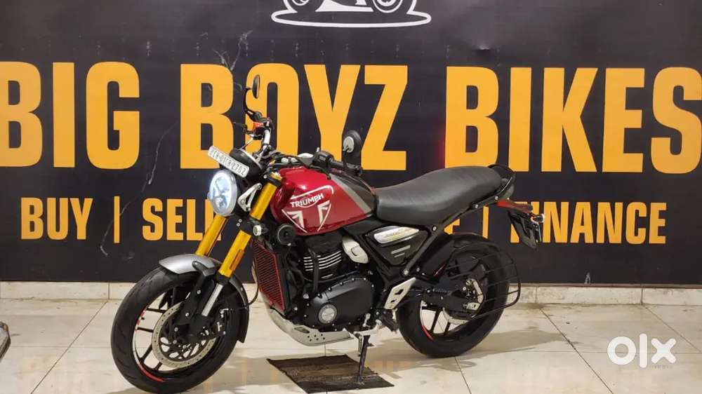 Only 5000 km driven Triumph speed 400