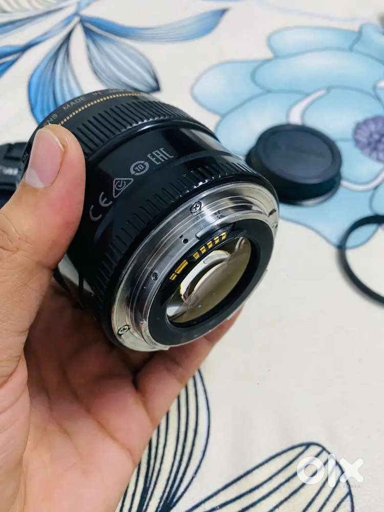 Canon 85(1.8) & 70*200(2.8)