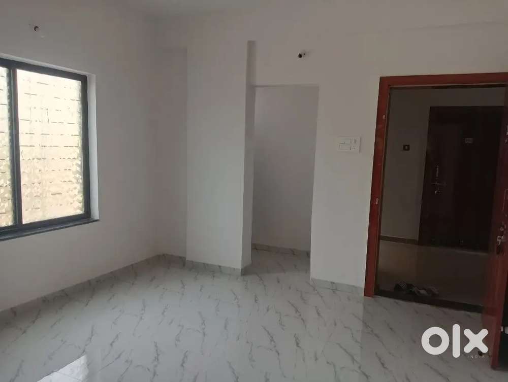 2 BHK Flat for rent avaliable on B T Kawade Rd Ghorpadi
