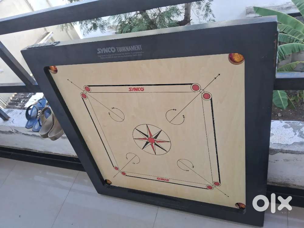 Carom board