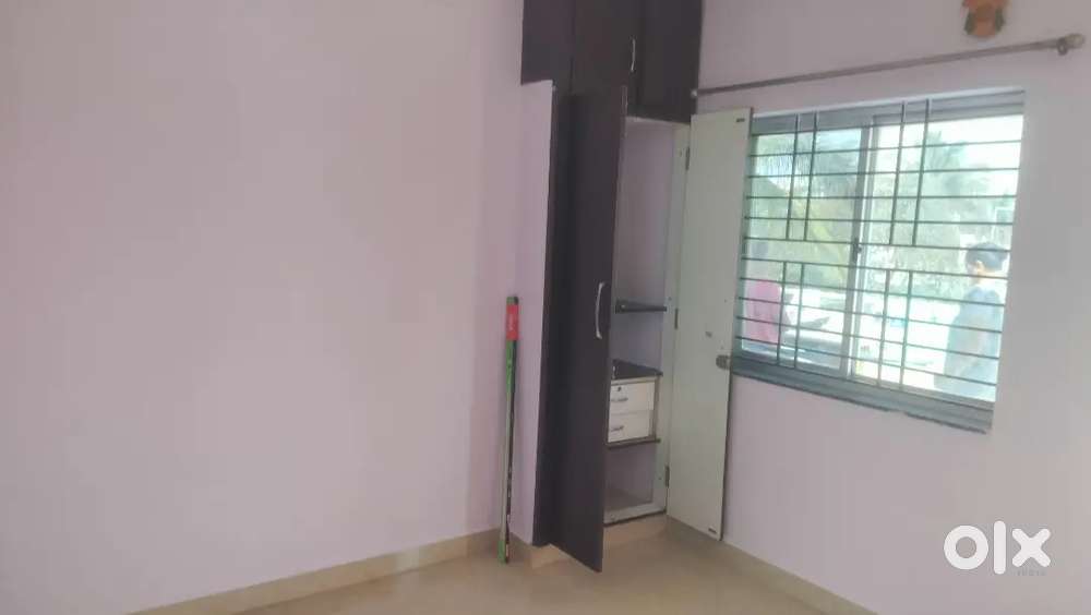 Singal room