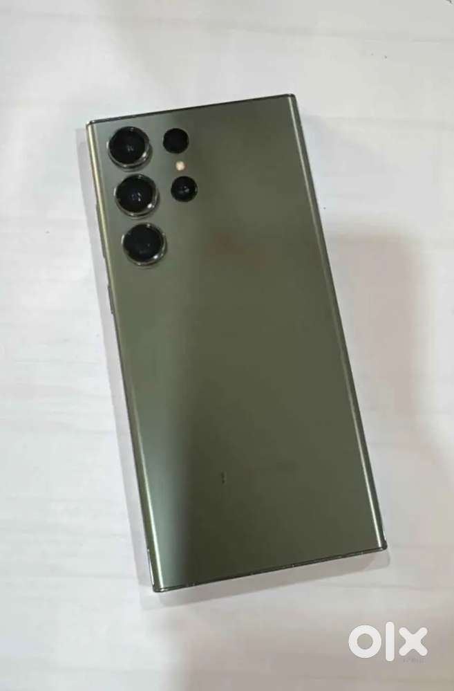 Samsung' s23 ultra green colour  5 month old with bill box warranty