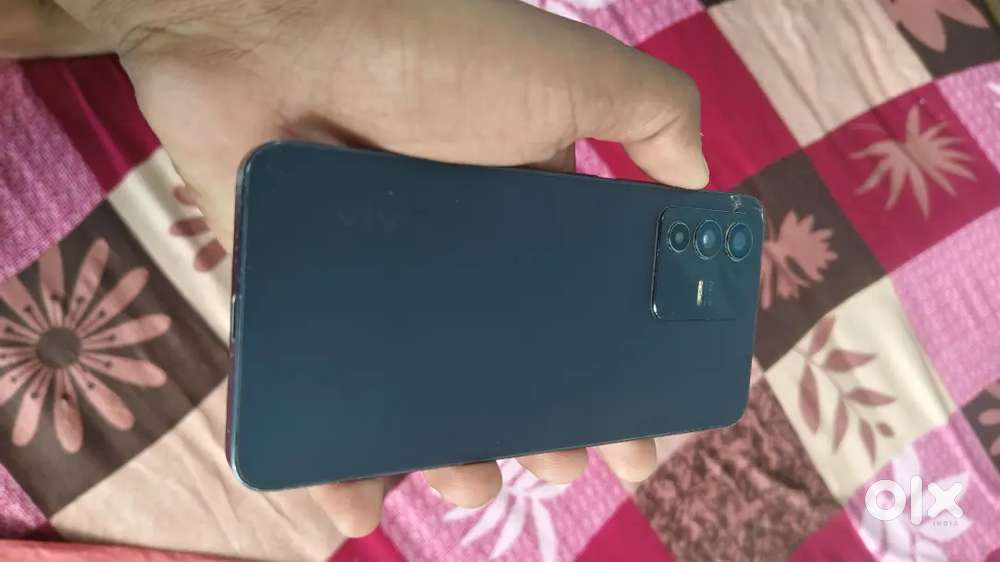 Vivo v23 8gb.128.gb 5G phone