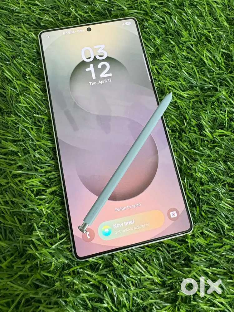 Selling my 6 months old Samsung. Need urgent money