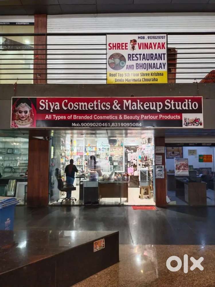 Commercial Property for Rent  High Foot Traffic Mari Mata Sqaure