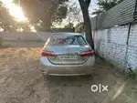 Toyota Corolla Altis 2016