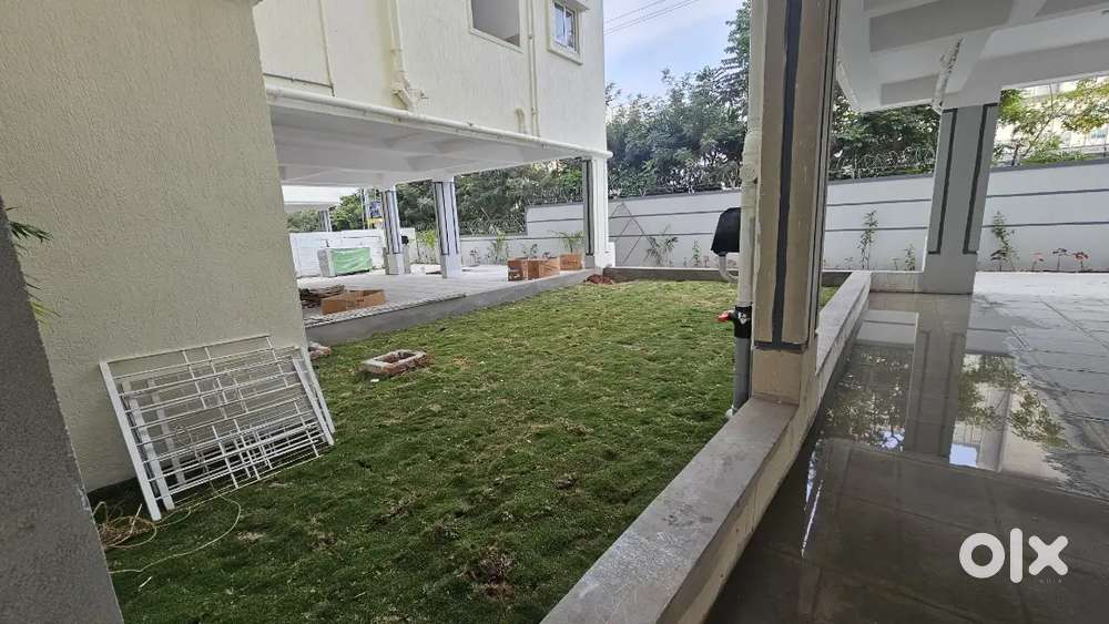 3BHK SEMI FURNISHED FLAT