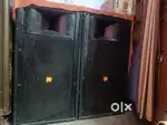 15 inchi 2 top body cover ke sath hai or 1 stranger ka amplifier 800wt