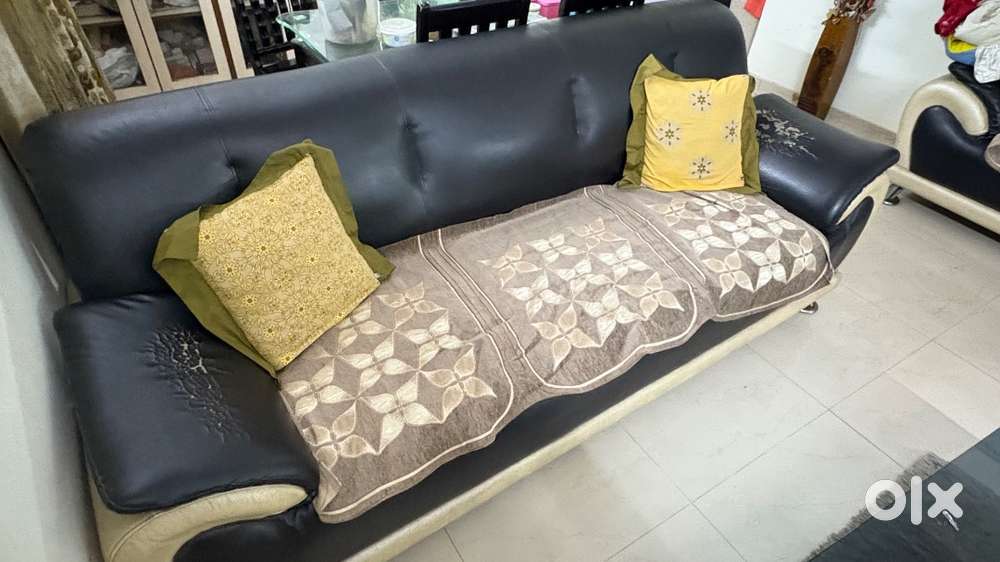 3+2 Seater Sofa Set +  Centre Table (Combine)