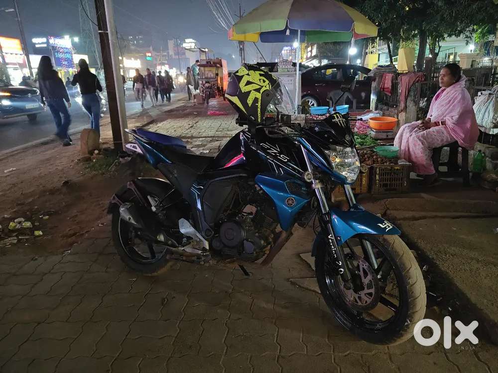 Yamaha FZS V2