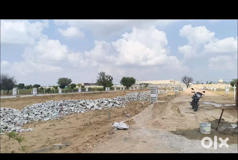 Plot on Ajmer road