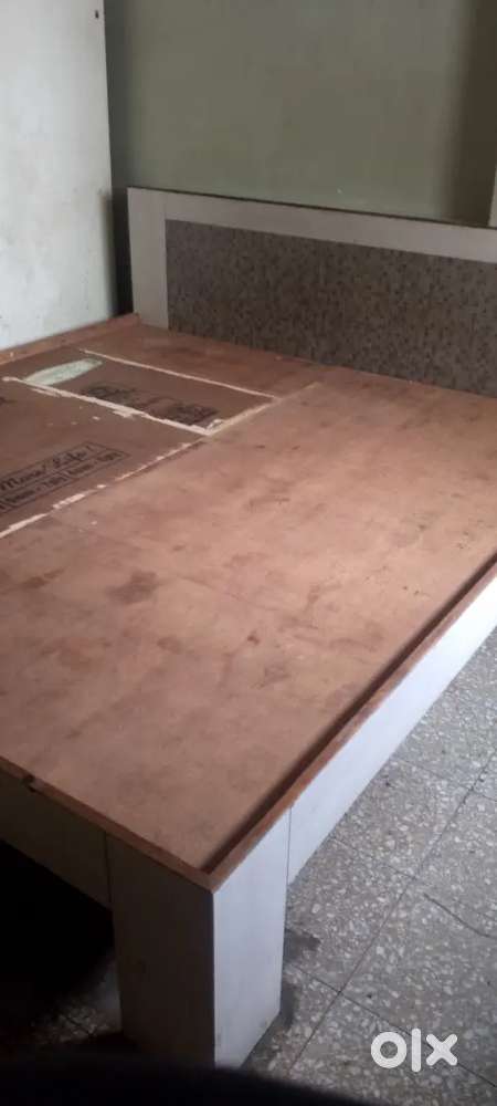 Double bed king size for sale Computer Table - Multi use with drawer