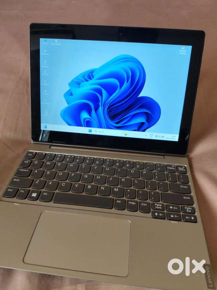 Lenovo D330 Tablet Laptop (Windows 11)