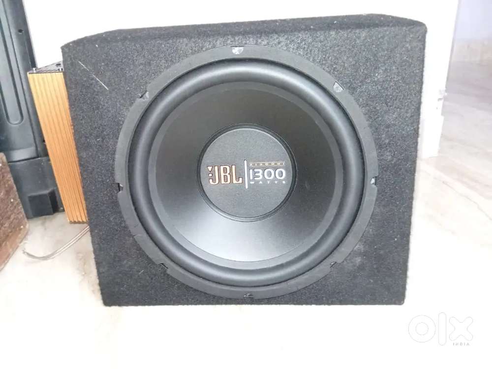 Brand new JBL 1300W Subwoofer + Amplifier combo