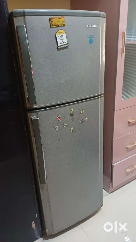 200 लीटर,Samsung fridge