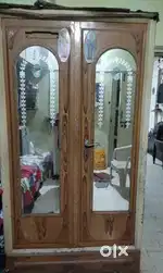 Single door tijori