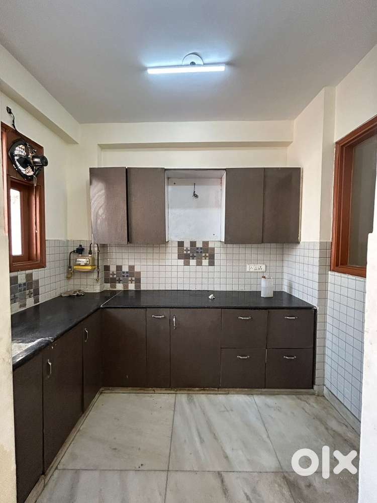 1BHK brand-new flat for rent in Chattarpur near Metro Station