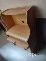 Computer desktop table